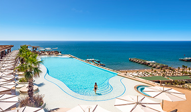 Seven Rooftop Pool